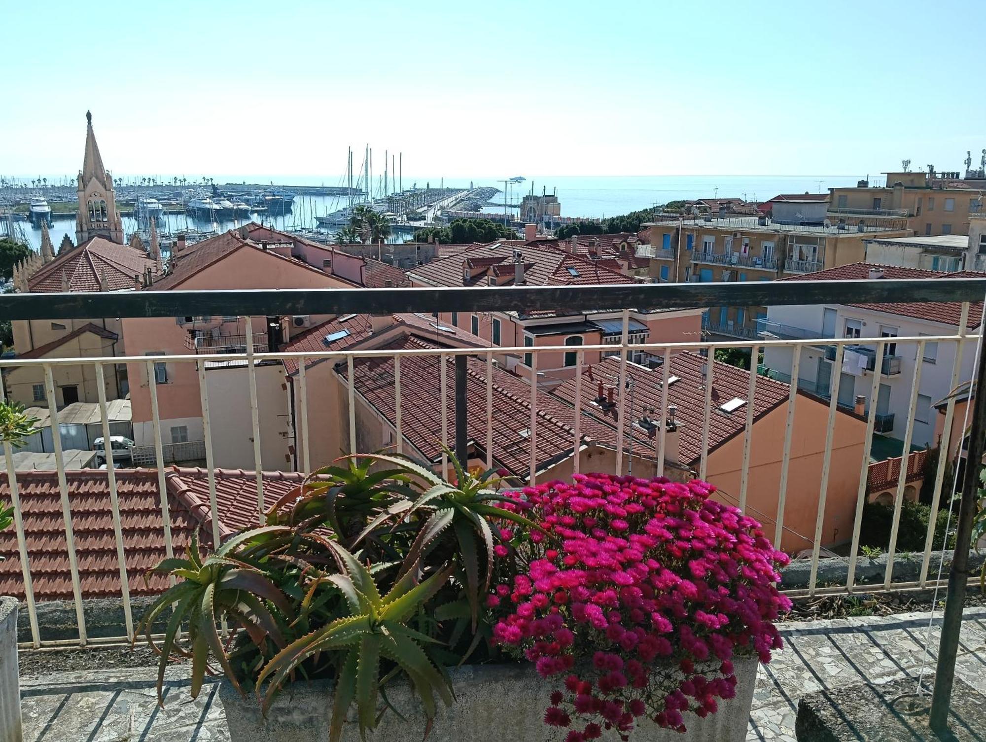 Hotel Robinia Imperia Exteriér fotografie